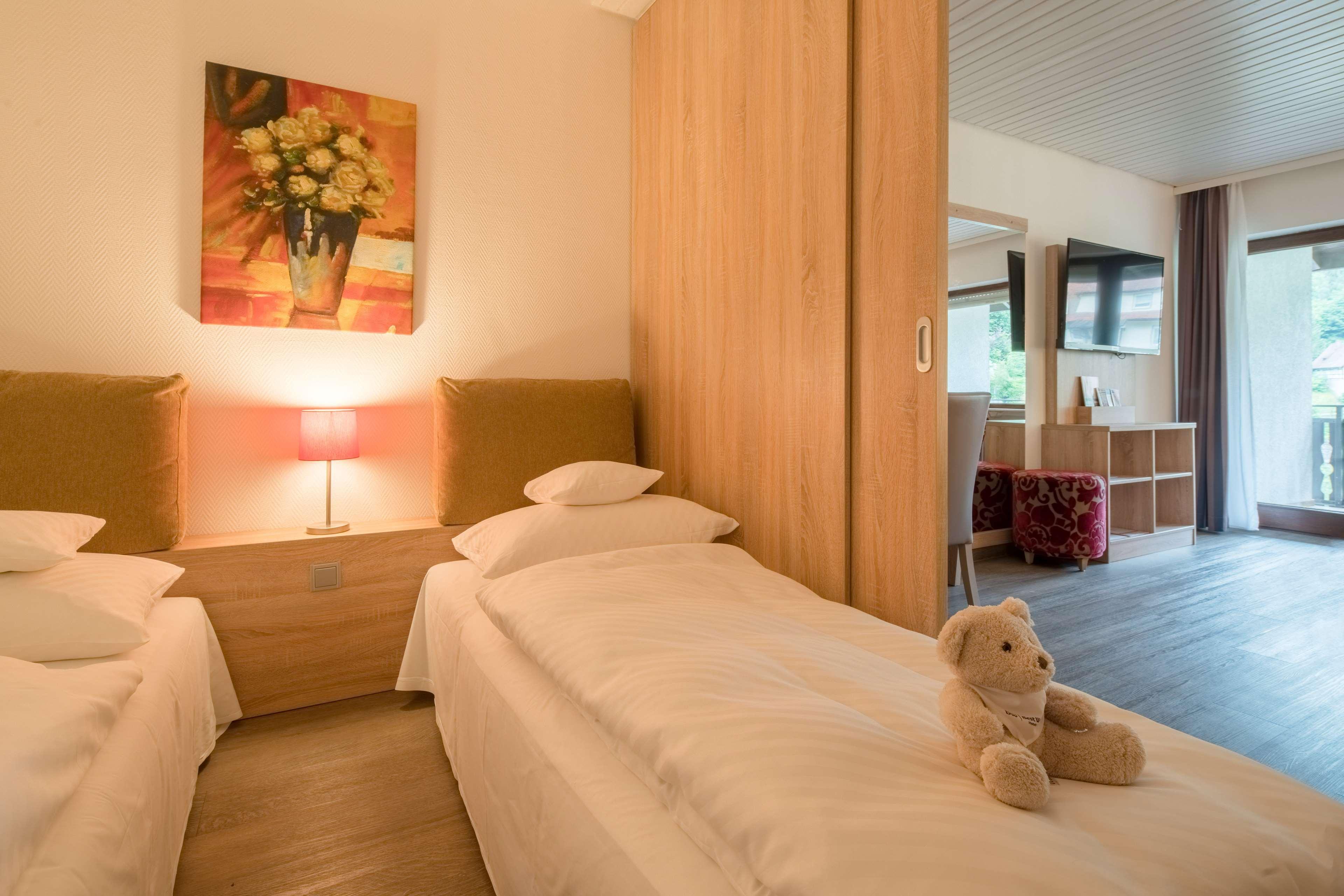 Best Western Plus Schwarzwald Residenz トリベルク エクステリア 写真