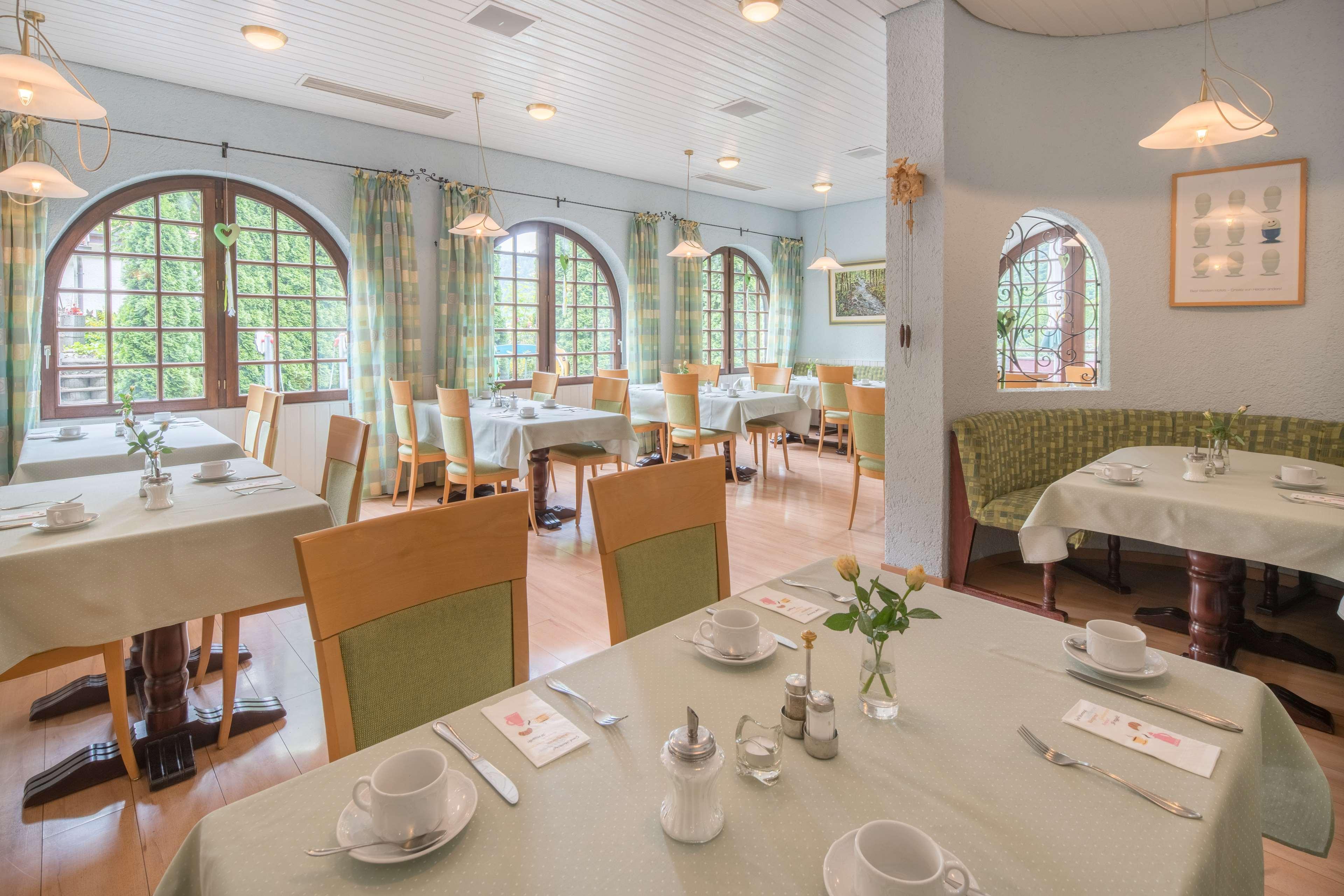 Best Western Plus Schwarzwald Residenz トリベルク エクステリア 写真