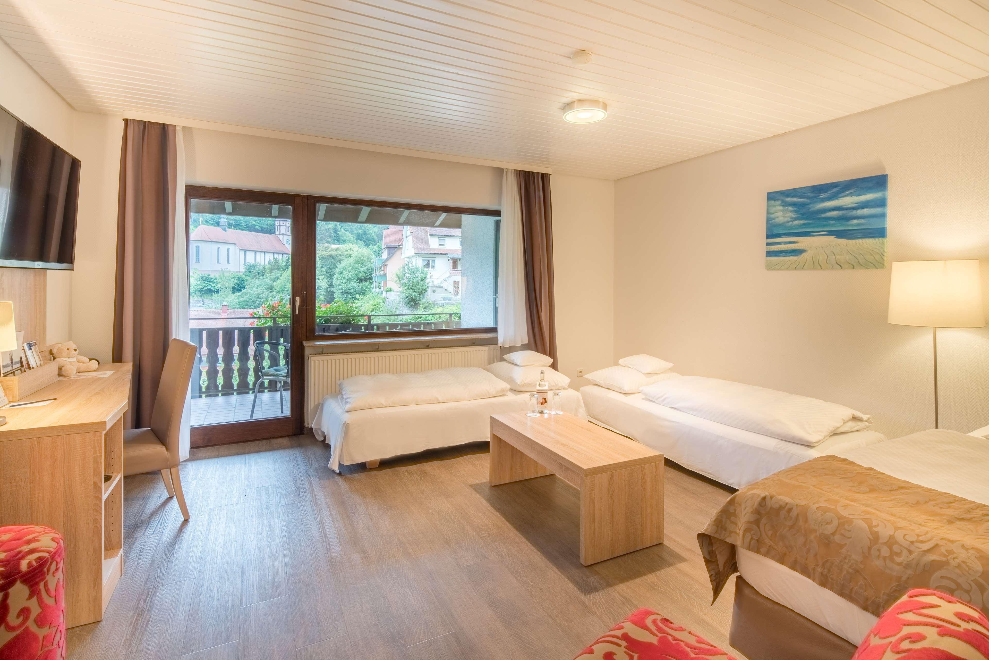 Best Western Plus Schwarzwald Residenz トリベルク エクステリア 写真